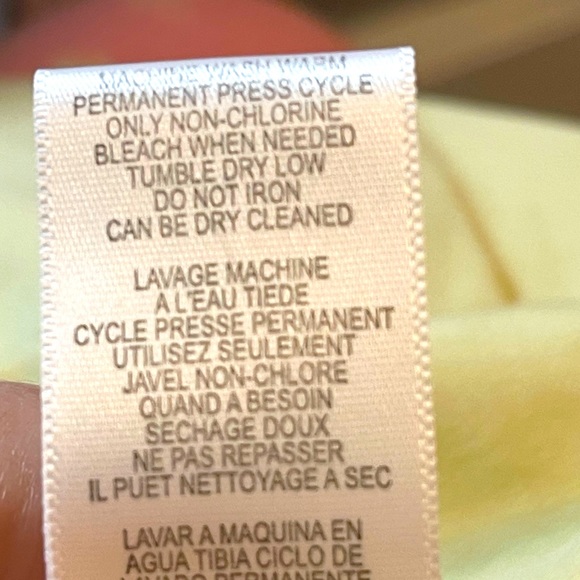 BCBGirls - Sleeveless Babydoll Mini Dress With Scoop Neck and Keyhole. Size S - Picture 7 of 9